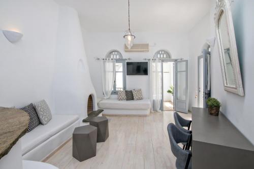 Onar Hotel & Suites in ไทโนซ