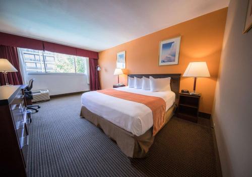 Howard Johnson by Wyndham Fullerton/Anaheim Conference Cntr in Fullerton, USA