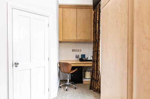 Удобства, Beaumont House in Челтнъм