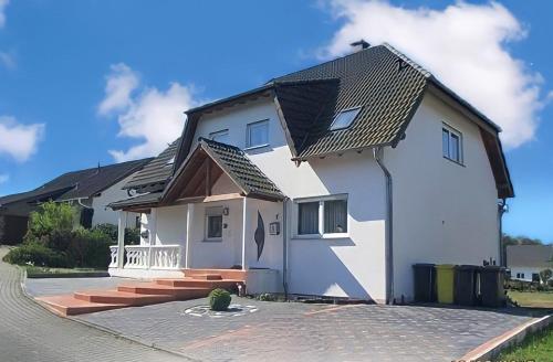 Schöne große Ferienwohnung im Mittelrheintal nahe Loreley - Apartment - Bornich