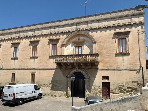  Palazzo Moschettini in 73025 Martano
