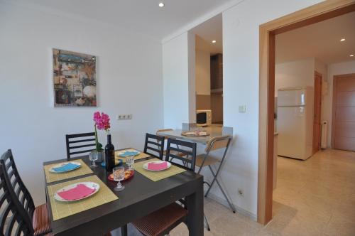 Apartment with Sea View image 8