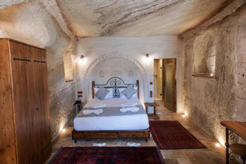 Sarnich Cave Suites Room Type - Deluxe Room