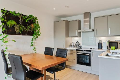 1-Bed Spacious Flat, North London, 15 Minutes to Central