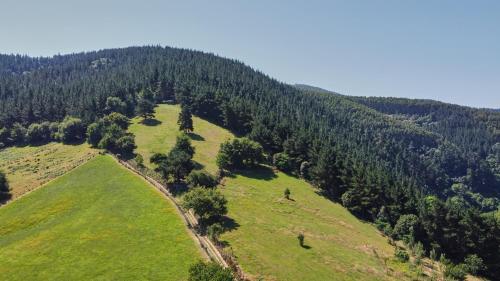 Garai Etxea, casa adosada en la montaña