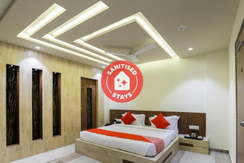 . OYO 48307 Hotel Majestic Somnath