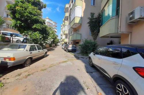 Alanya Kleopatra beach 100 m far away...location migros+hospital+Playgraund