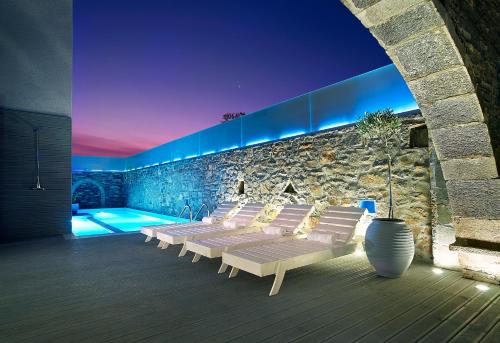 Mistral Bay Hotel - image 7