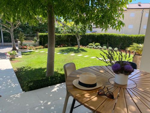 Garden apartment - image 2