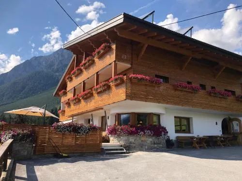 Pension Aschlandhof in Obsteig, Österreich