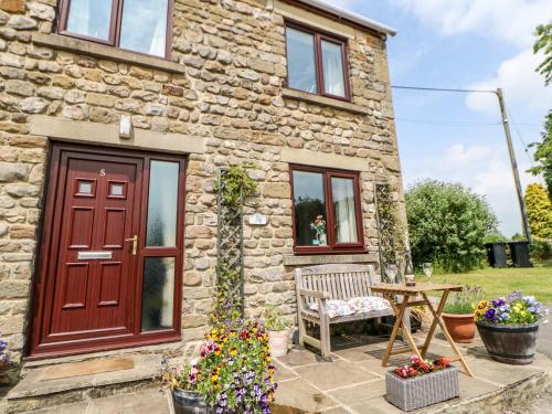 Woodside Cottage Ripon - image 3