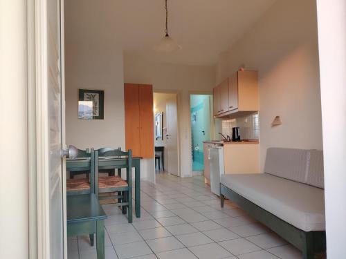 Zannis Hotel - image 10