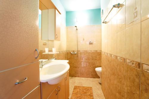Two-Bedroom Suite image 3