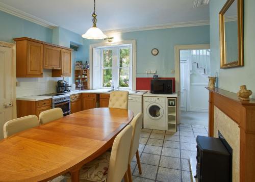 Leazes Cottage DH1 by Short Stays Away