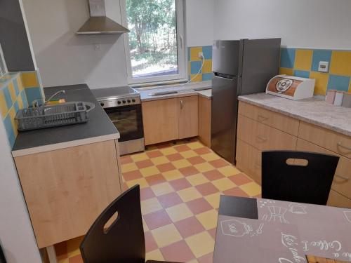 BATO Rooms in Elshani