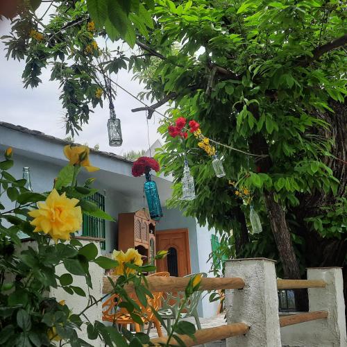  Alpujarra Guesthouse, remote off-grid mountain accommodation in Cáñar