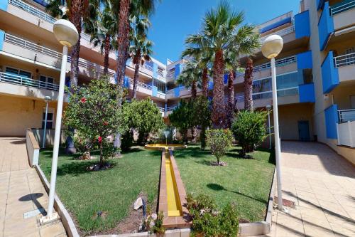  Cabo Roig, 2 bedroom apartment with sea views in Cabo Roig