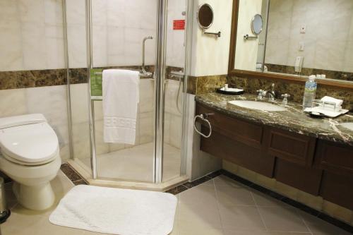 Superior Suite image 1
