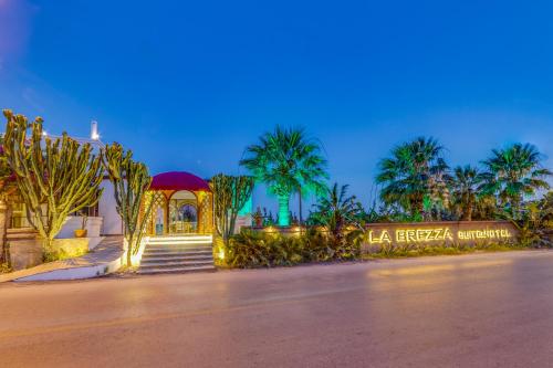 Exterior view, La Brezza Suite & Hotel in Akyarlar