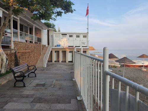 Hotels near KarIsIk Pizza &amp; Cafe, Silivri BEST HOTEL RATES Near