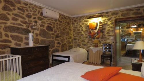 Guestroom, Quinta da Ribeira in Belmonte