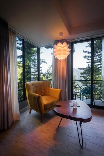 บริการและสิ่งอำนวยความสะดวก, The Cloud Xpress in นาเทียคาลี