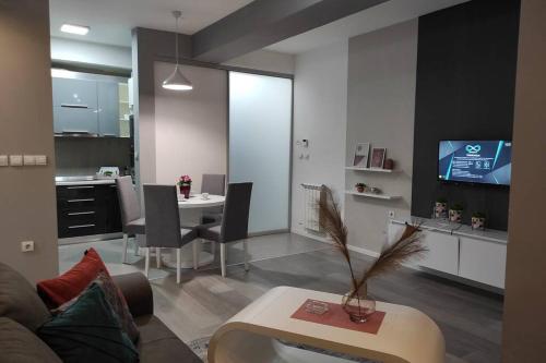 Centar One Apartmant, Скопье (фото 7)