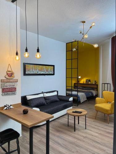 ORA-PRN, studio apartment in the city centre, Priština (fotografie 2)
