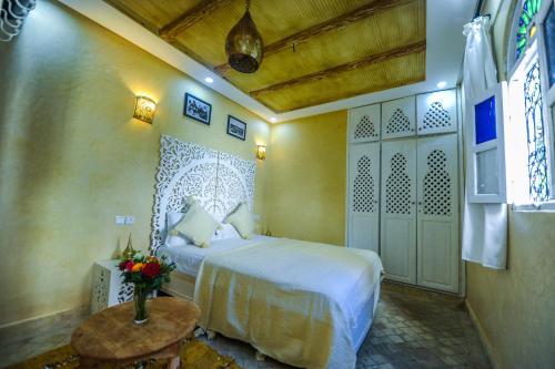 Riad Milouda - Tap to explore photos