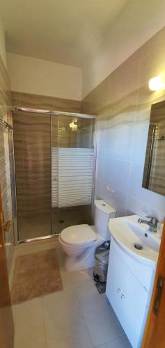 Nicoll Apartments - image 3