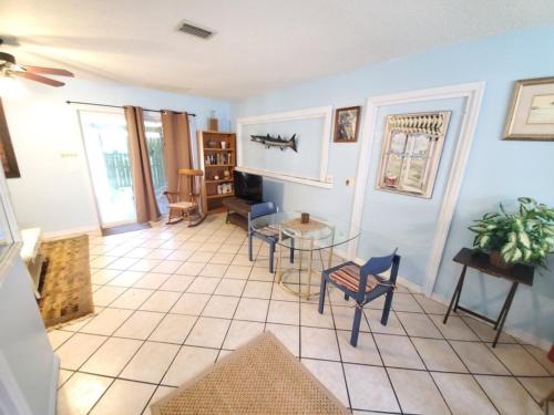 Little Treasure home - main image