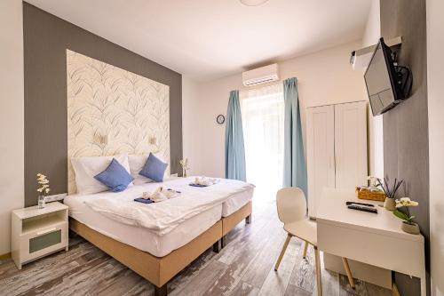 โรงแรมเฮอร์เซก อูดวาร์ฮาซ พอรอสโล (Hotel Herczeg Udvarhaz Poroszlo) in โปรอสซโล่