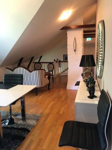 Спільний лаунж/ТБ зона, Susannes B&B in Мар'єхамн