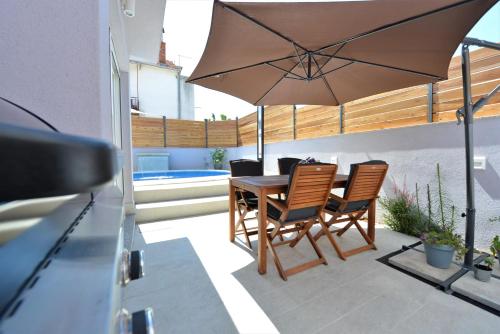 Stunning 2-Bed Villa POPANDROCK in Zadar