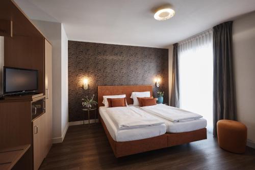 Stadthotel - image 2