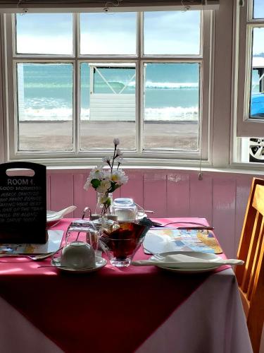 Lyndale Guest House - image 8