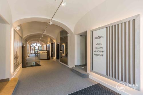 Lobby, TATRA SUITES Boutique Suites Deforte Gallery 203 in Spisska Sobota