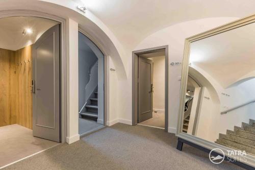 Entree, TATRA SUITES Boutique Suites Deforte Gallery 203 in Spisska Sobota