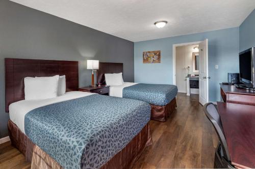 Econo Lodge Inn & Suites South Sandusky