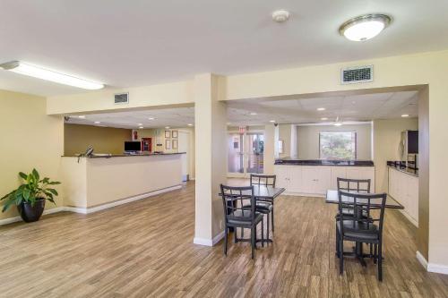 Suburban Extended Stay Hotel - main image