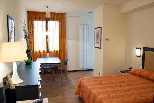 Residence Cimone SuperSci Polle-life - Tap to explore photos
