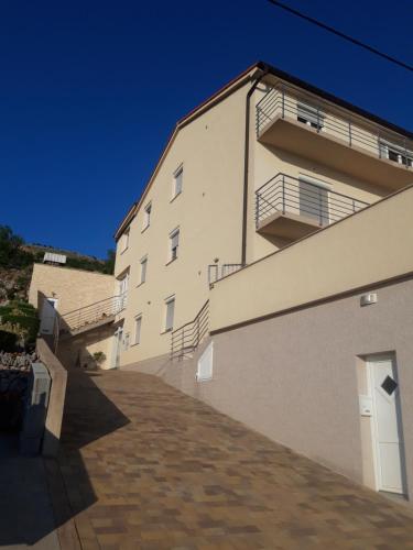 H&T, Senj (Segna) (foto 3)