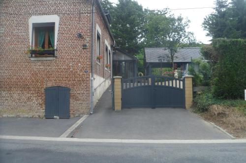 A szálláshely kívülről, siros in Douai