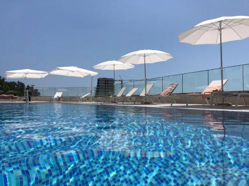 Comfort studio with sea view and swimming pool, Bečići (foto 6)