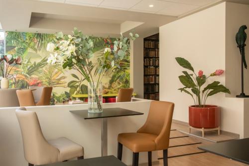 ibis Styles Beaulieu sur Mer - image 13