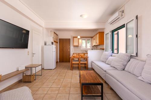  TAGOO beach house in Barbati