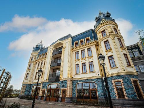 Buitenkant, Theater Hotel in De Panne