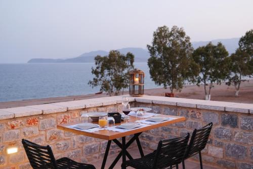 Margo Beach Hotel - image 2