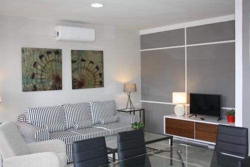 Apartamentos Avenida - image 14