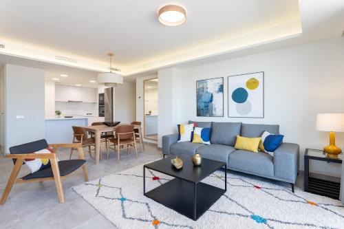 Turquoise Infinity Apartment by GHR Rentals
